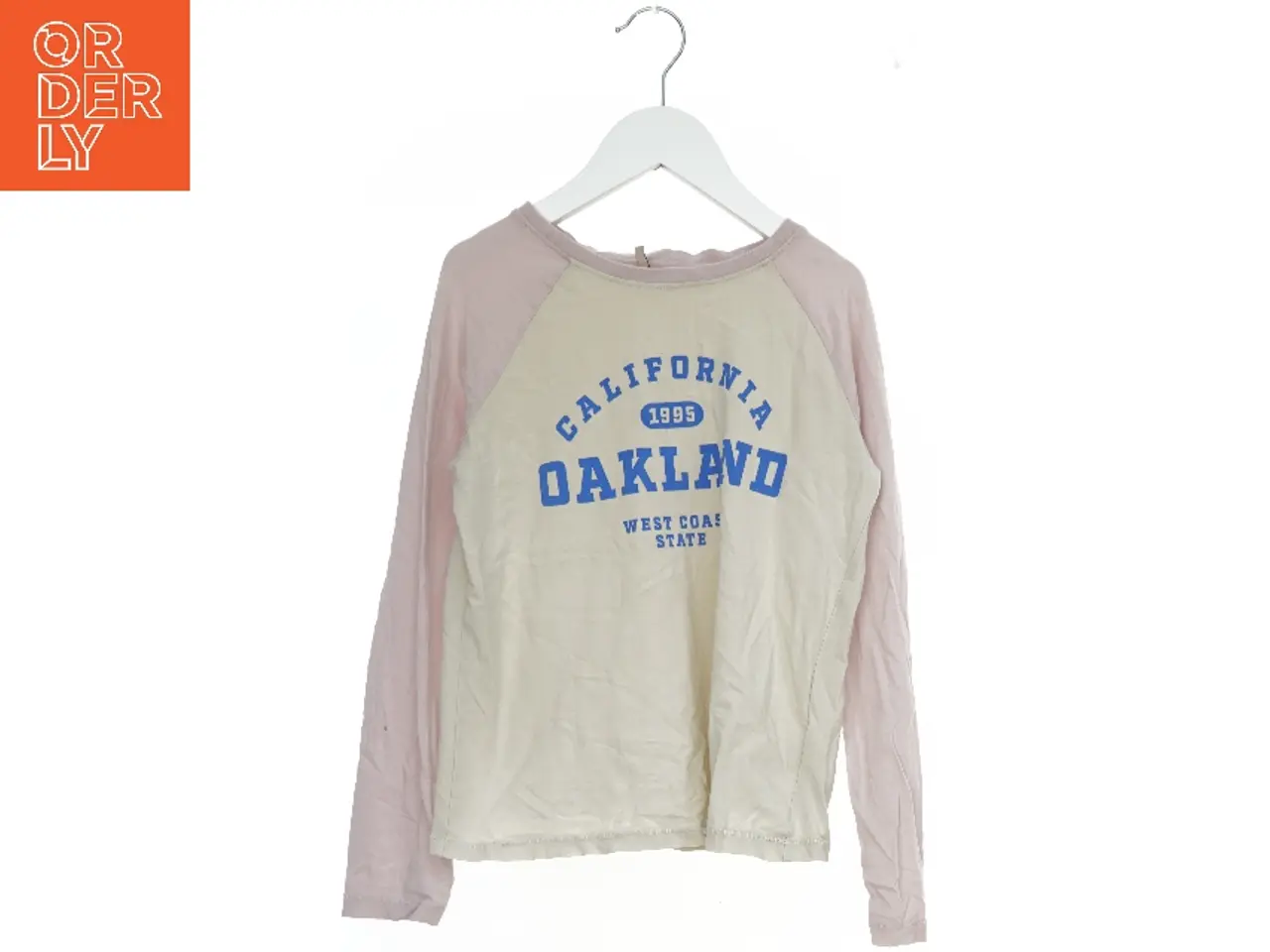 Billede 1 - Langærmet bluse med print fra Only (str. 140)