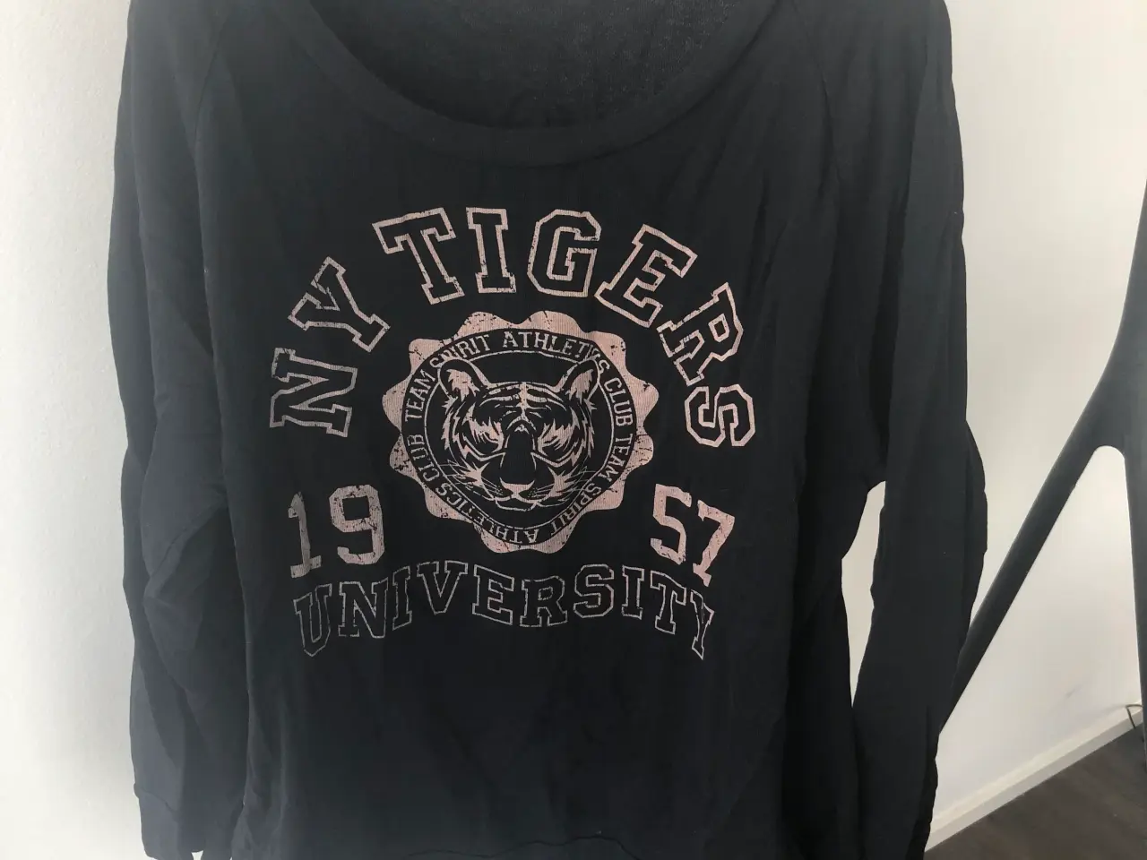 Billede 1 - Sweatshirt med lommer, str L