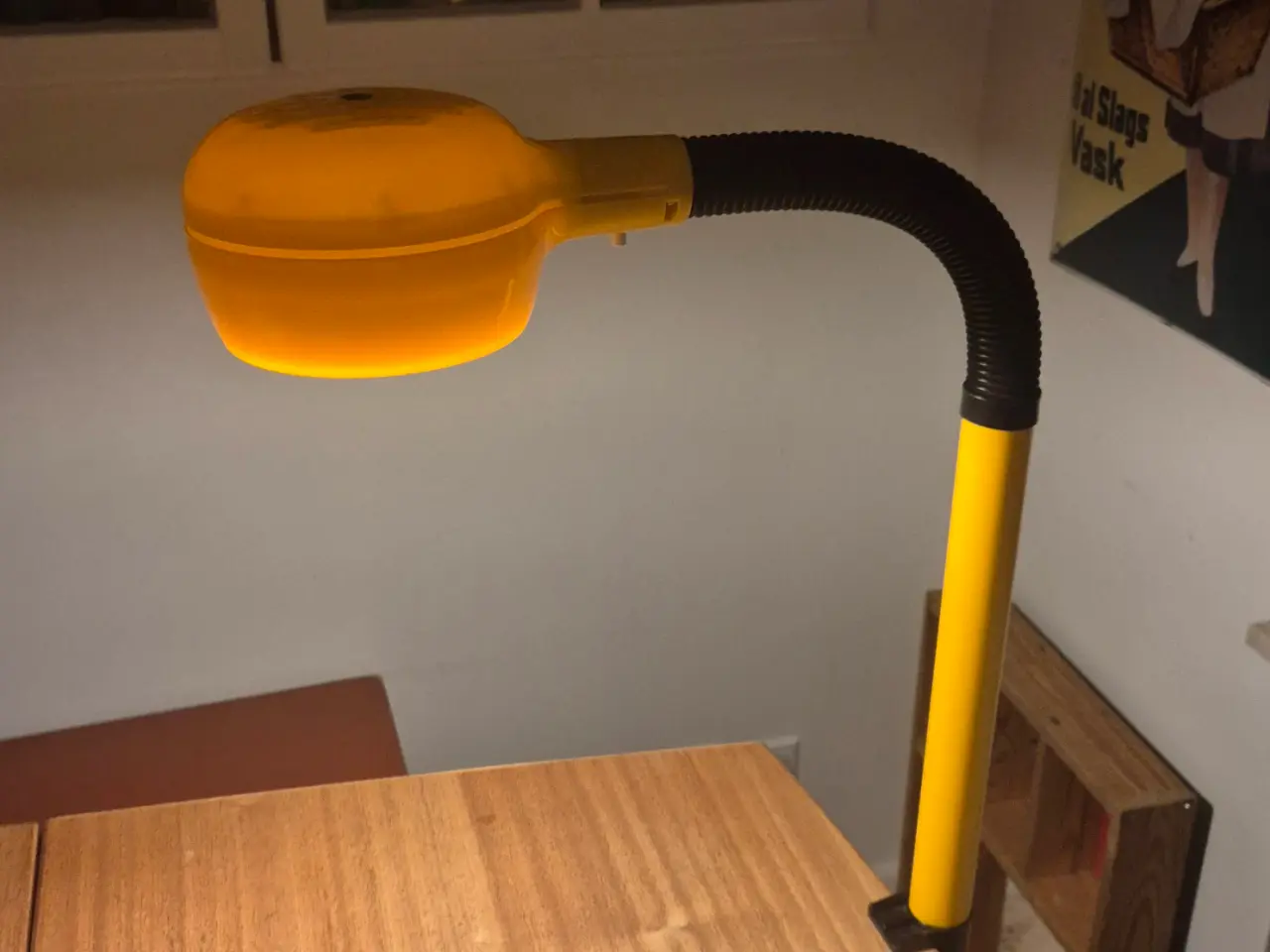 Billede 4 - Den fedeste gule bordlampe med klemme