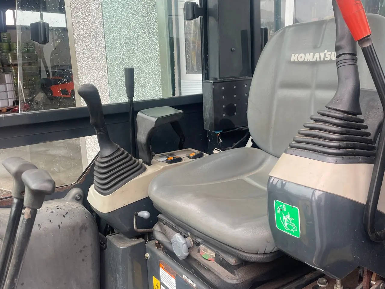 Billede 8 - Komatsu PC16R-3HS Inkl. 2grave skovle og tilskovl.