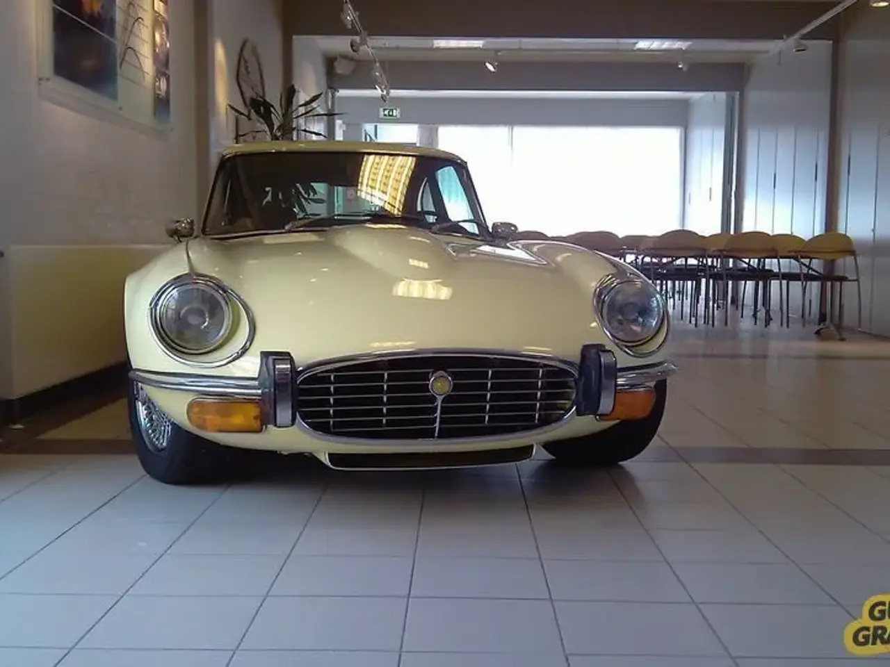 Billede 12 - The Most Wanted Car in the World Jaguar E-Type V12