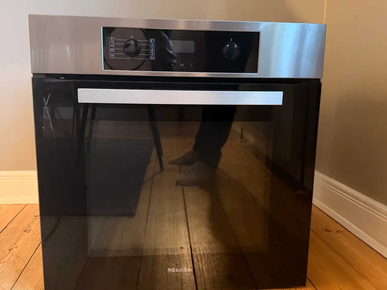 Billede 1 - Miele H 2000 integreret ovn H22671B