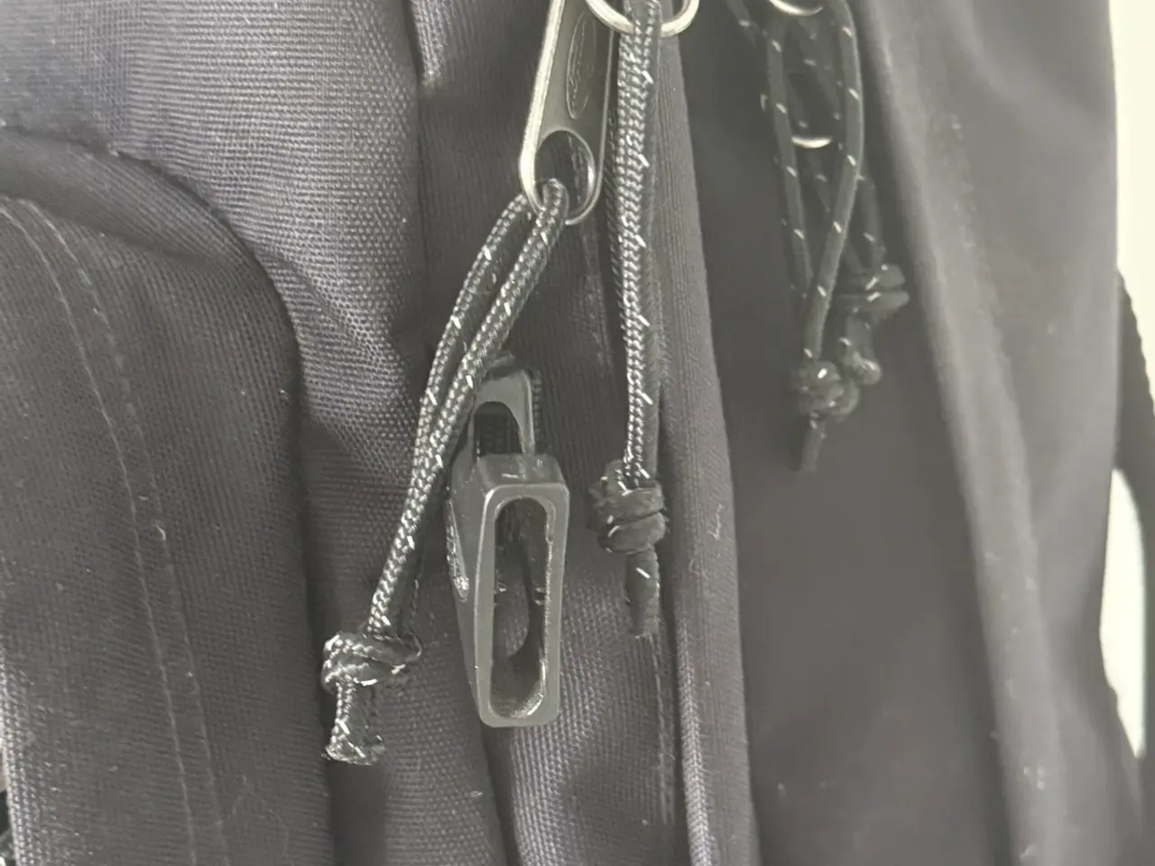 Billede 6 - Eastpak Tutor rygsæk 39L-black, som ny!