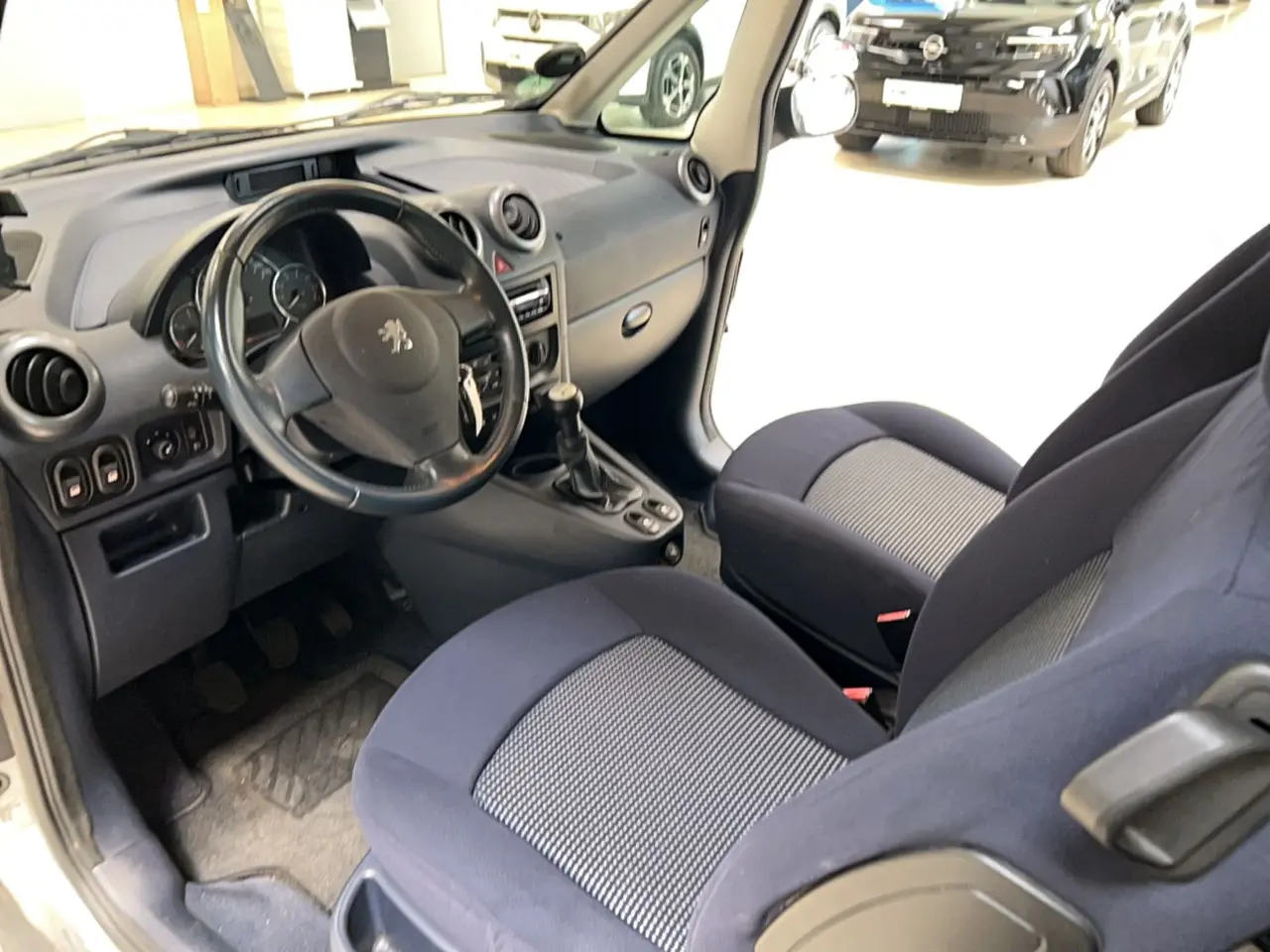 Billede 12 - Peugeot 1007 City 1,4i benzin El-skydedøre