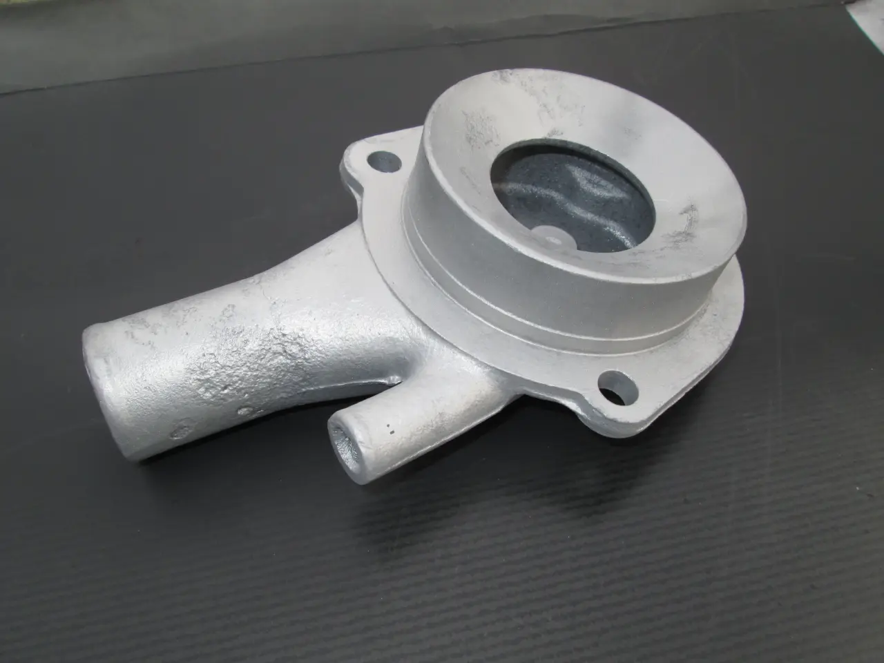 Billede 5 - Original Vandpumpedæksel Saab 99/900 til B-motor.