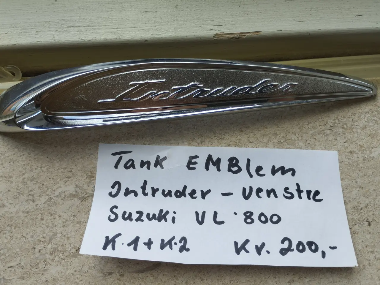 Billede 1 - Tank emblem til Suzuki Intruder- venstre side se %