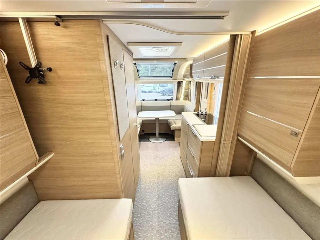 Billede 9 - 2019 - Adria Adora 502 UL Enkeltseng-lameludtræk-Gulv temp.-Mover-Markise