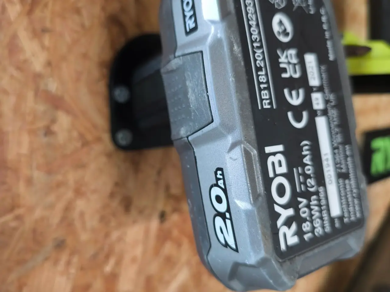 Billede 1 - Ryobi ONE+ batteriholder – 3D-printet vægholder