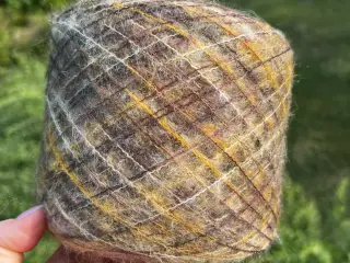 Eksklusivt italiensk mohairgarn med silke – 200 g
