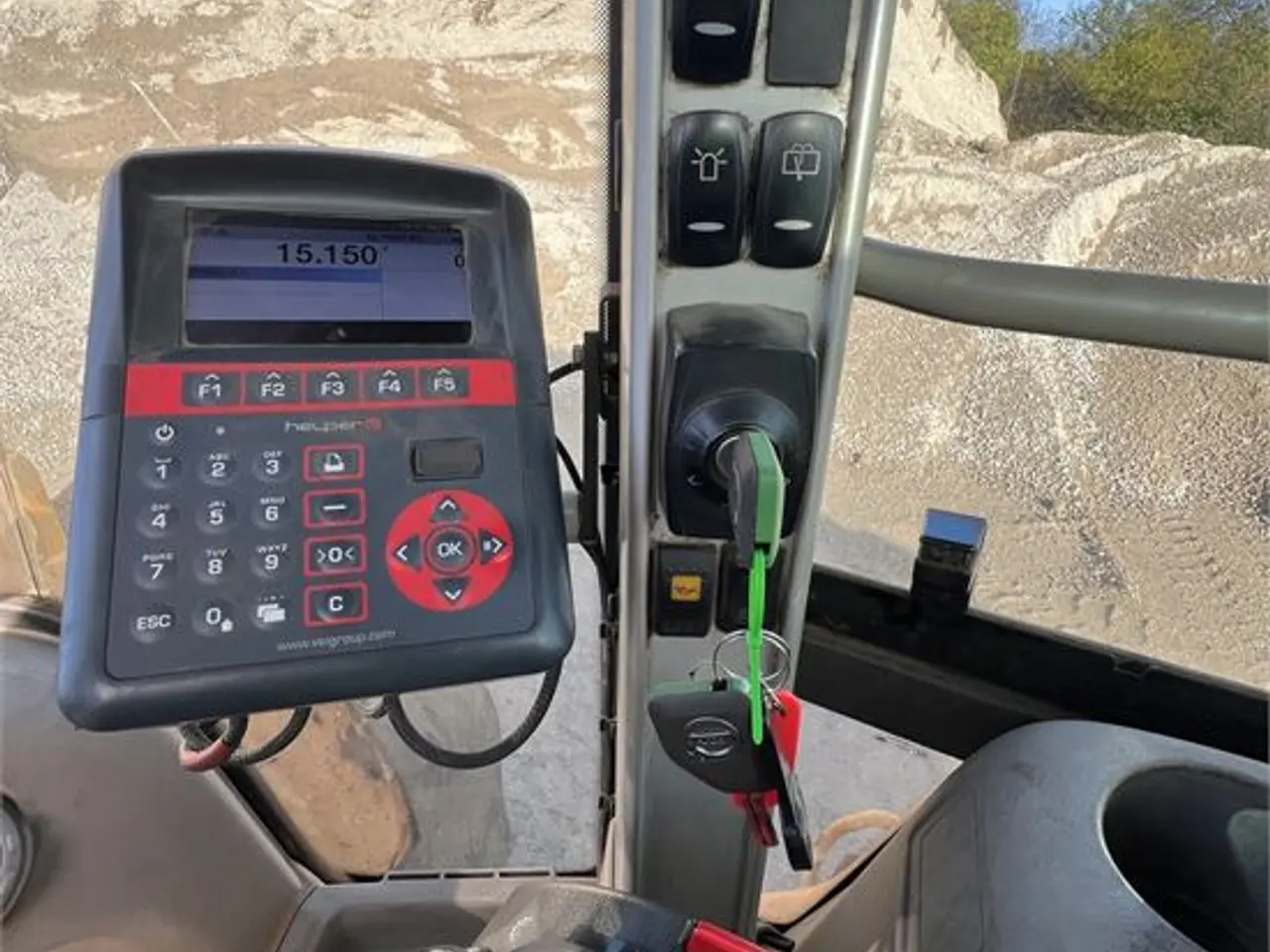 Billede 29 - Volvo L120 F - 21 ton - Motor/Engine 8000 timer- Video