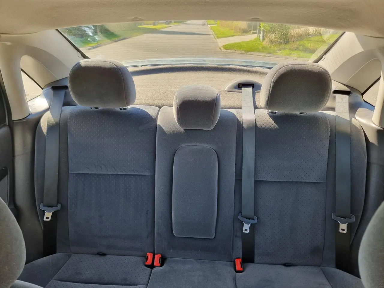 Billede 17 - Velkørende og velholdt Ford Focus 1.6 årgang