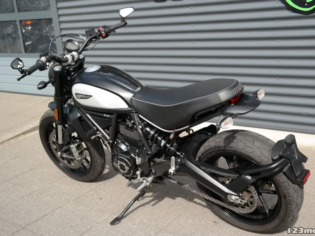 Billede 16 - Ducati Scrambler Icon Dark MC-SYD BYTTER GERNE