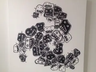 Sort hvidt maleri med flotte motiver