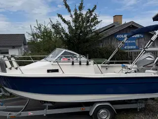 Bayliner 2052 Trophy