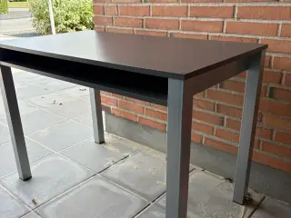 Robust skrivebord