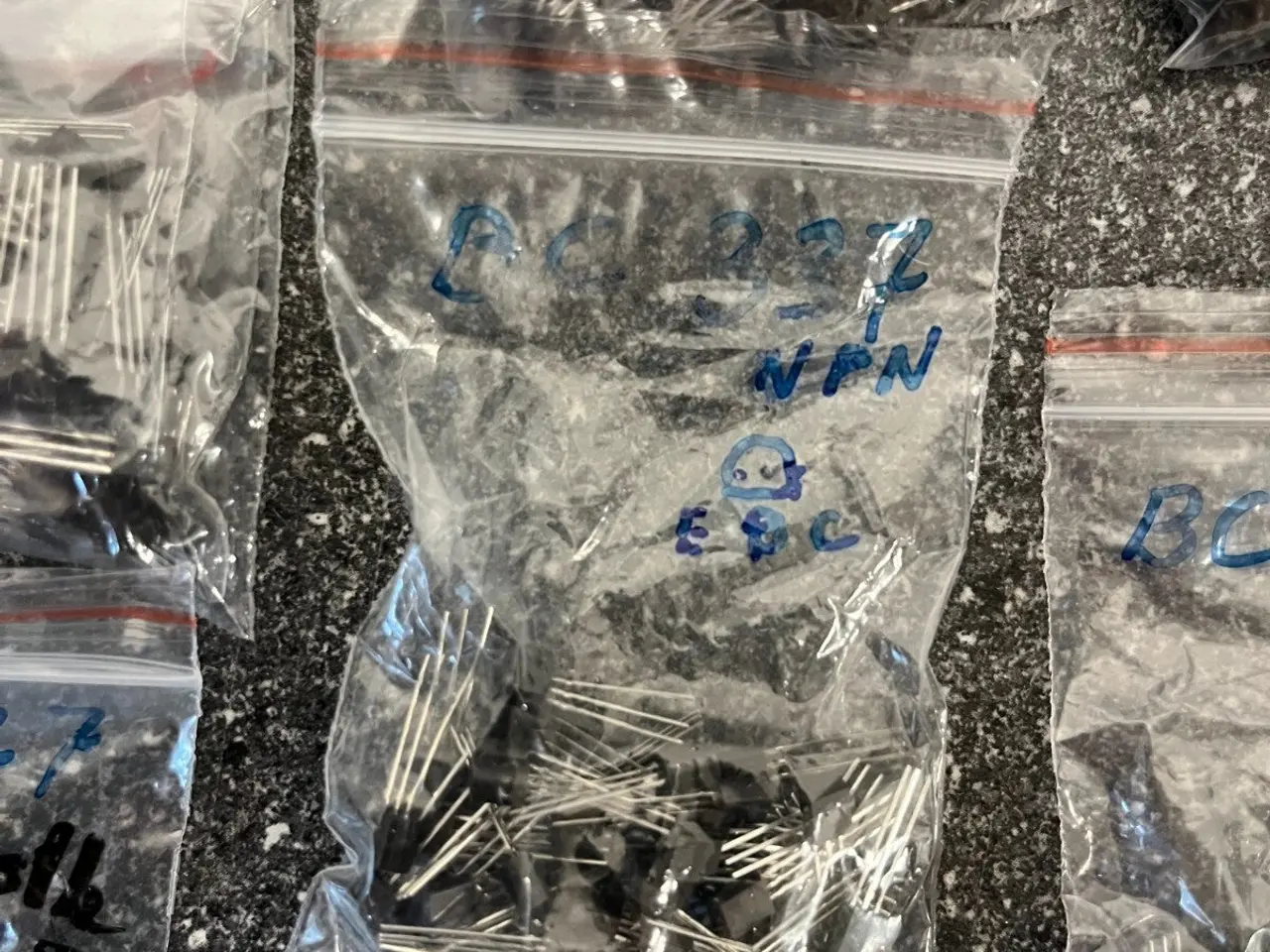 Billede 3 - 200+ BC327 & BC337 Transistors (PNP/NPN) - blandet