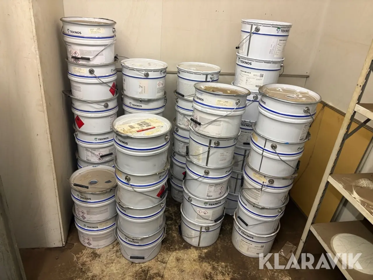 Billede 2 - Maling Teknodur Combi - blandet lot - 43 spande i alt