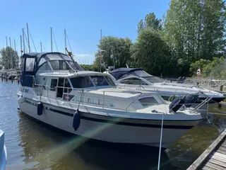 Broom 35, funktionel motorbåd, billig bolig mv.
