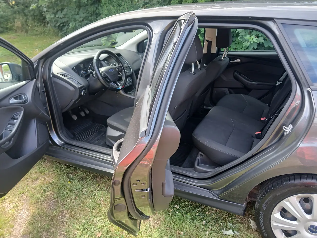 Billede 11 - Rigtig fin, flot og lækker Ford Focus der er klar