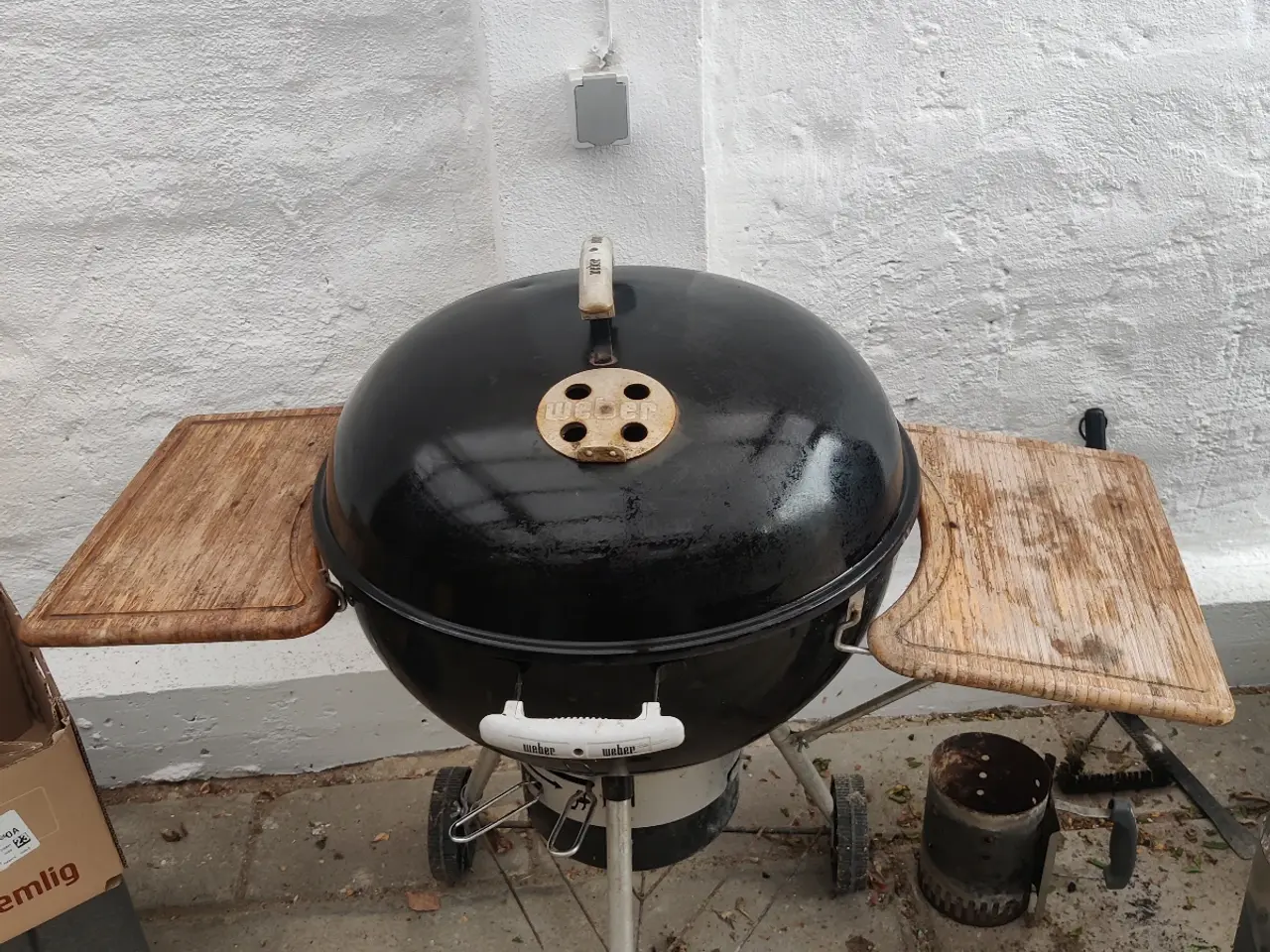 Billede 1 - Weber kuglegrill ø57 med 2 riste og masser af tilb