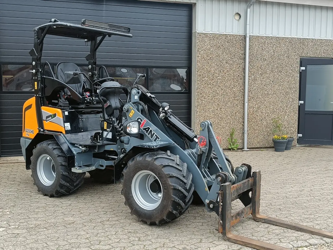 Billede 2 - GIANT G2500 TIL SALG! KUN 3888 kr i månden