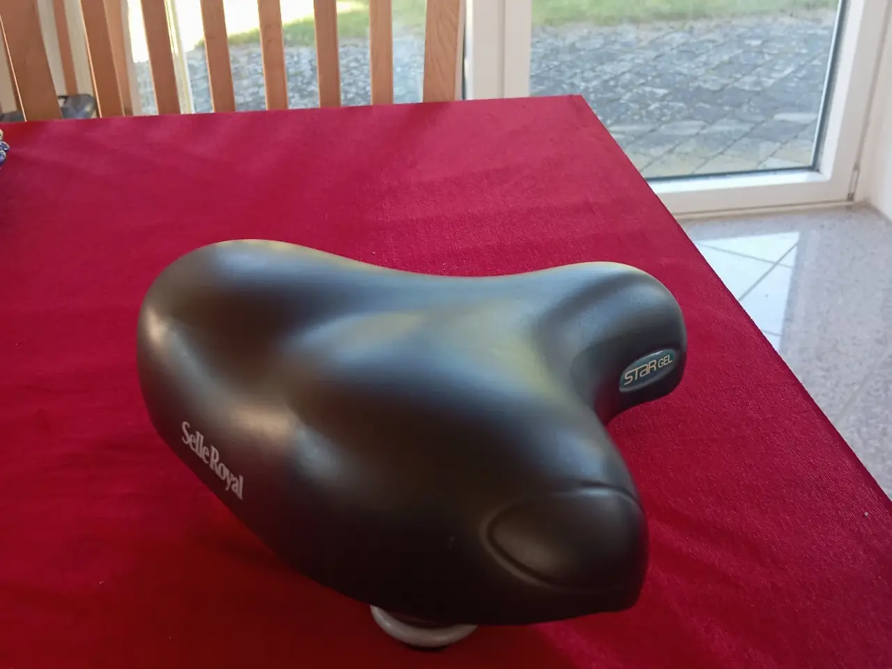 Billede 1 - Selle Royal Cykel saddel til dame cykel.