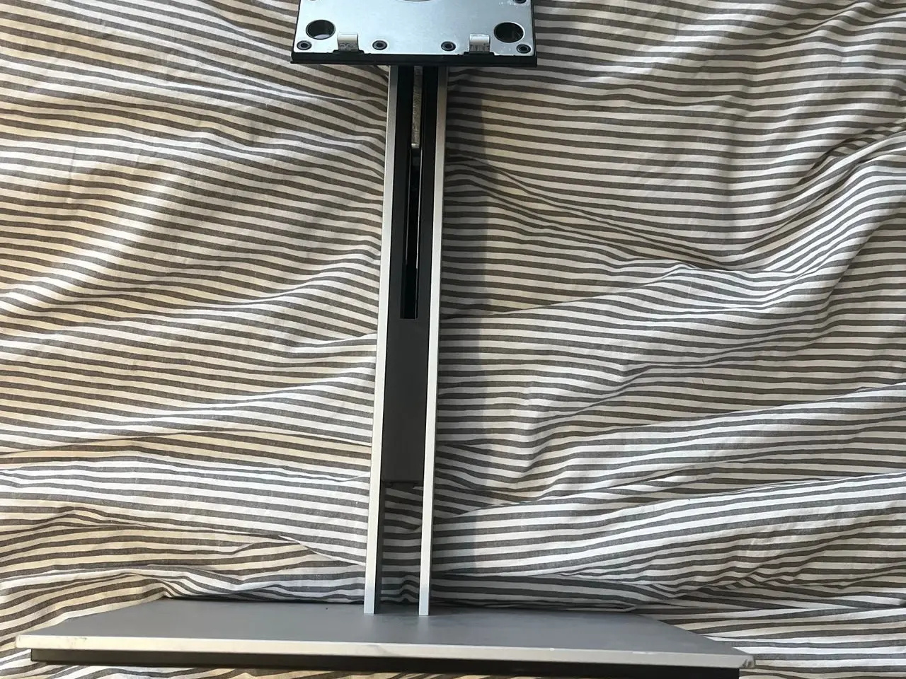 Billede 1 - Skærmstativ til monitor (HP E27 m.fl.)
