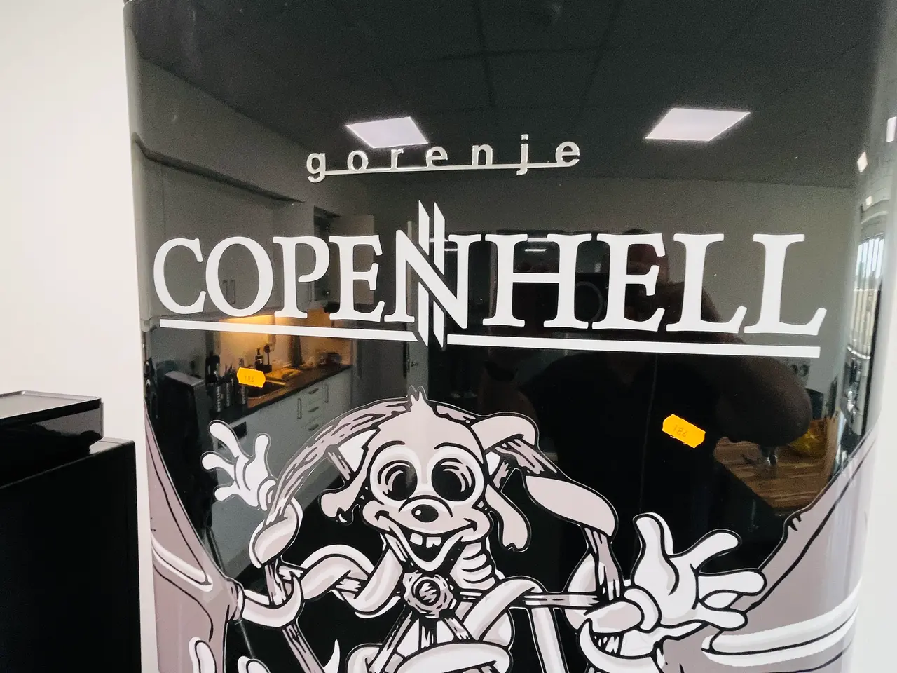 Billede 4 - Køleskab GORENJE "Copenhell" ONRK619DBK