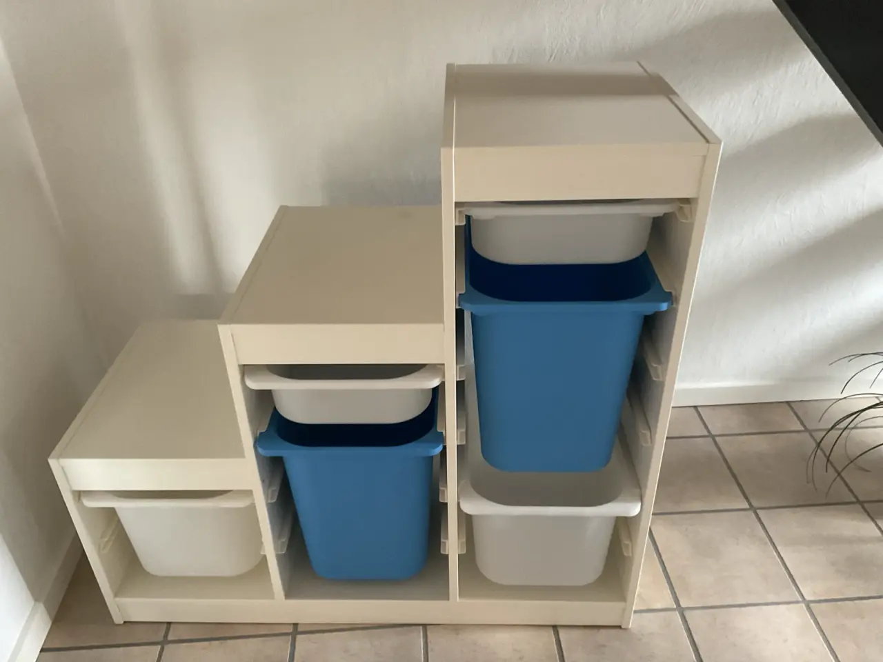 Billede 2 - Trofast reol med 6 kasser fra Ikea