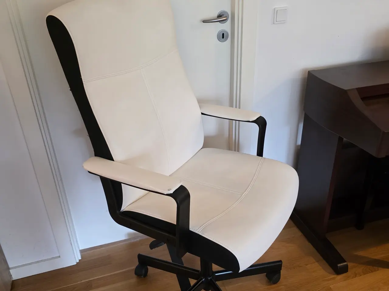 Billede 1 - White IKEA Millberget office chair 