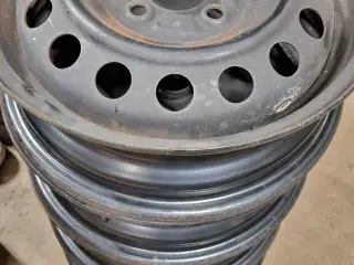 Stålfælge med Tpms senso1r, ret fint nyere sæt