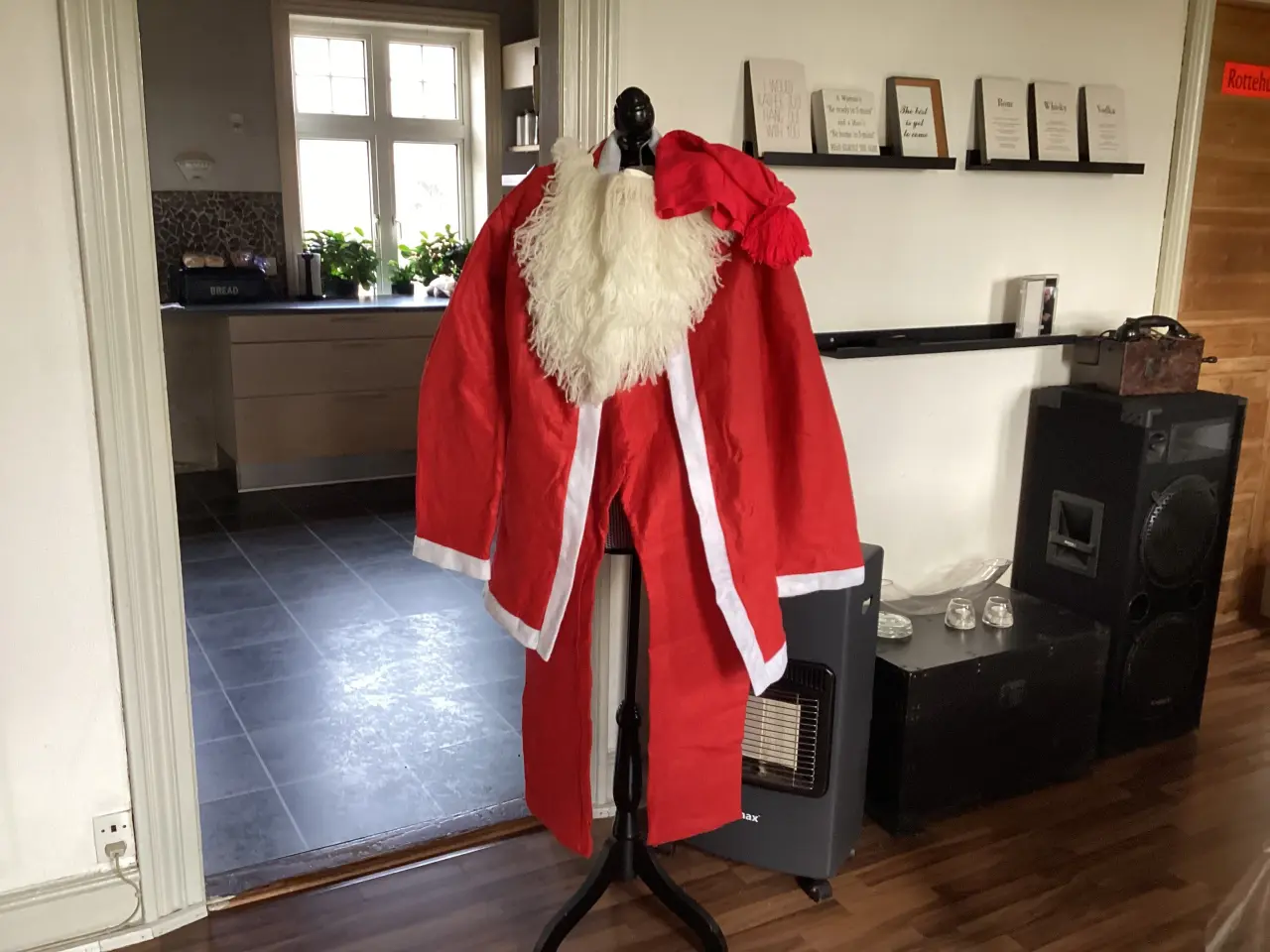 Billede 1 - Julemands Sæt / Jule Tøj.