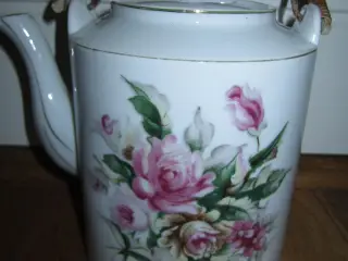 Sød TEKANDE med blomster.