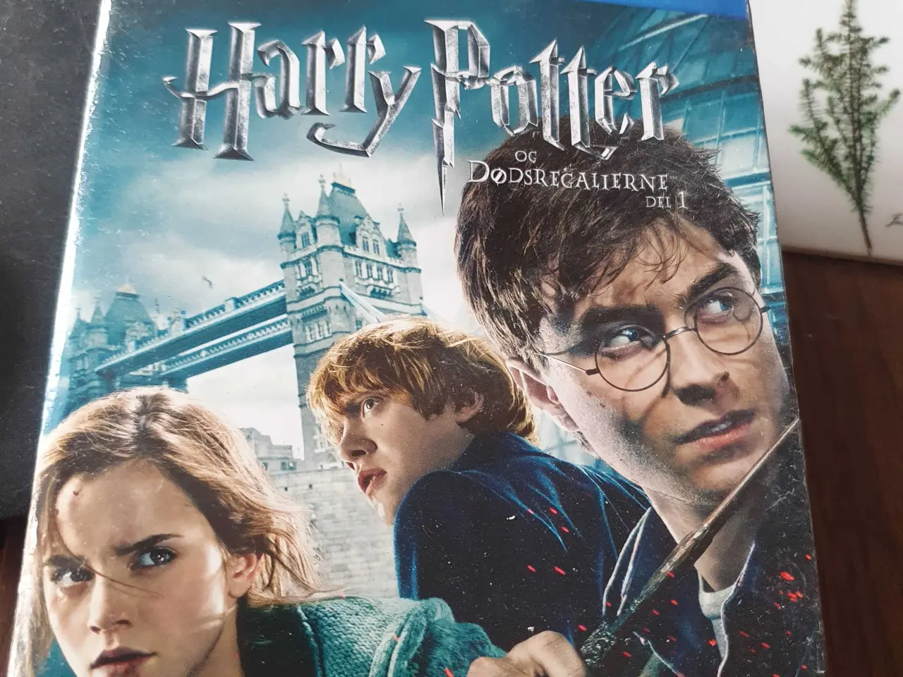 Billede 1 - Harry Potter  Dødsregalierne del 1