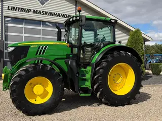 John Deere 6215R Med frontlift og frontPTO