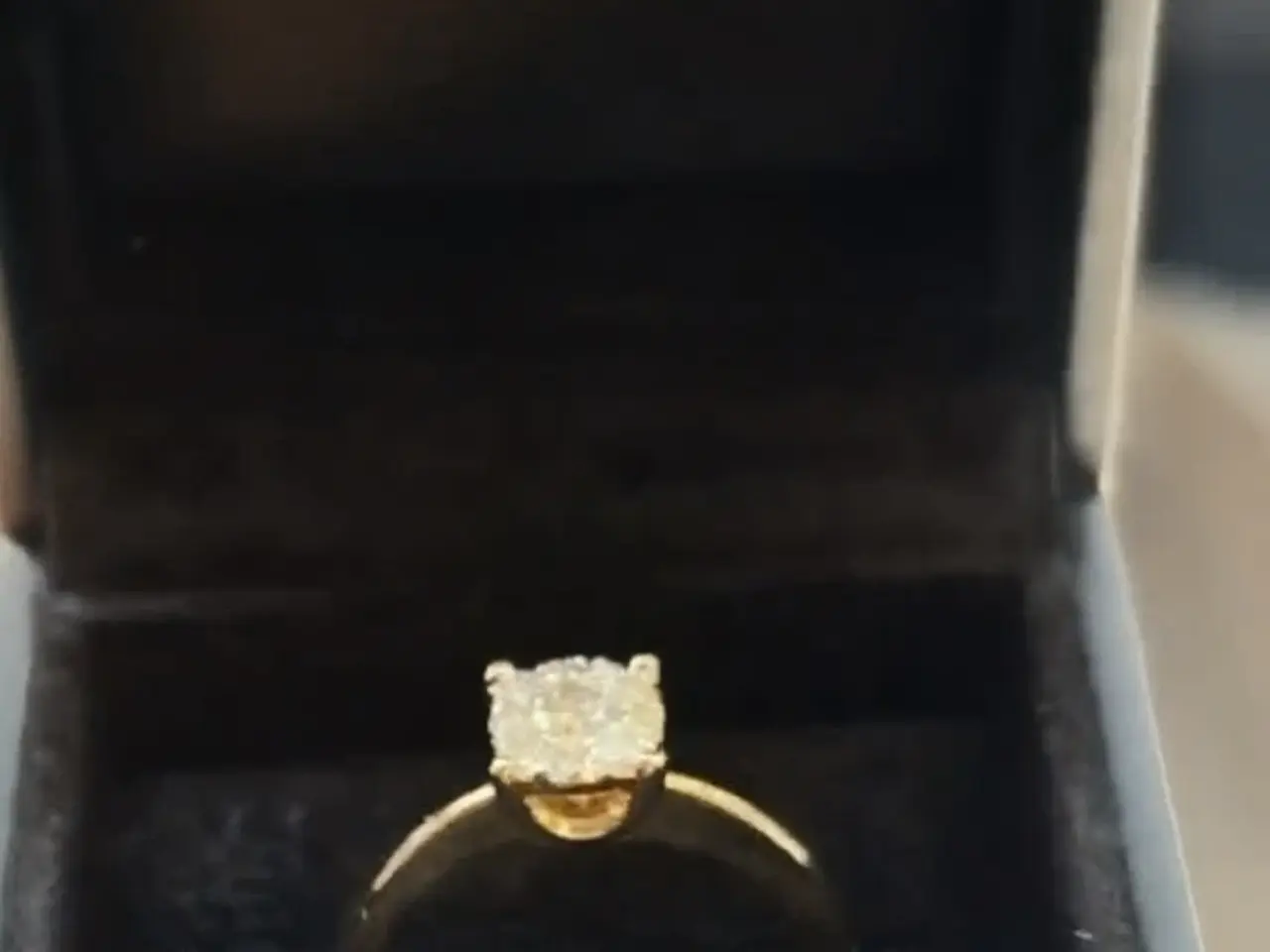 Billede 2 - Flot håndlavet diamant guldring