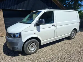 VW Transporter 2,0 TDi 84 Kassevogn Eco-light