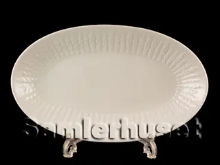 Excellence Asiet 23½x14 cm.