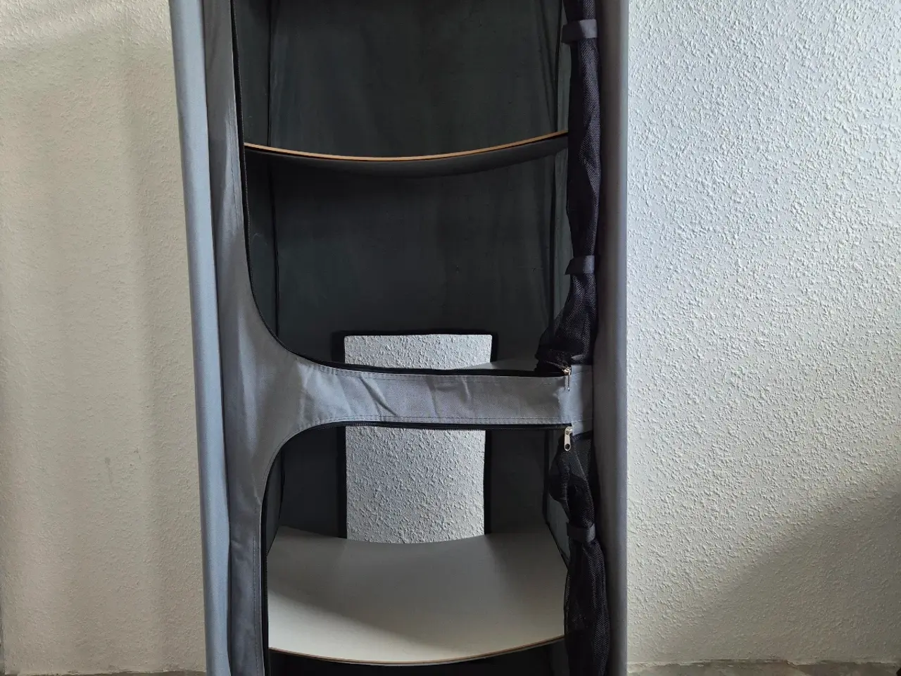 Billede 1 - Camping garderobeskab