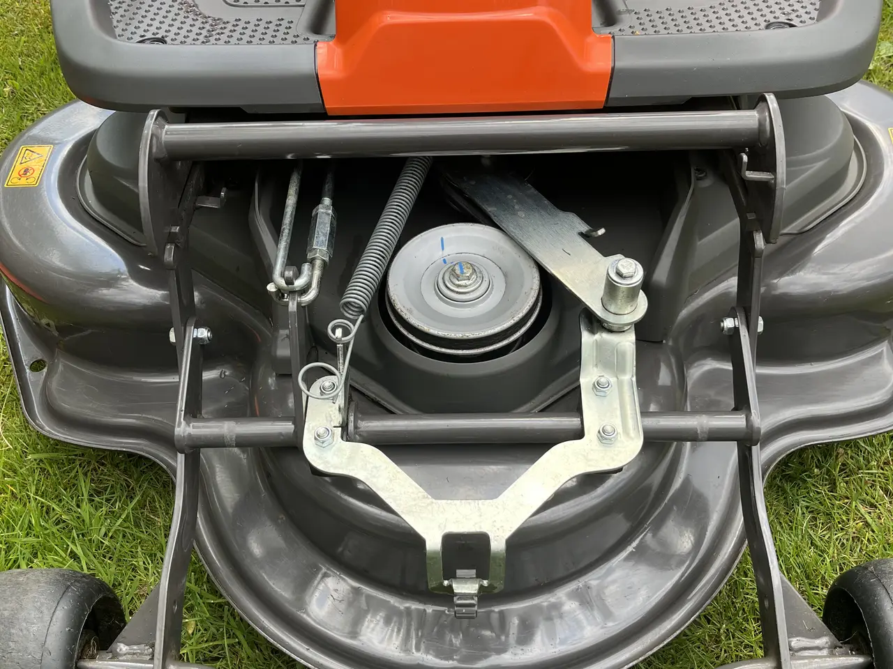 Billede 10 - Husqvarna Rider R214TC Comfort Edition