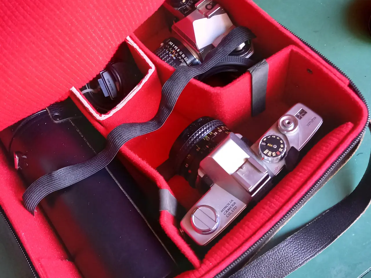 Billede 9 - 2 Camera . Minolta og Pentax i kasse