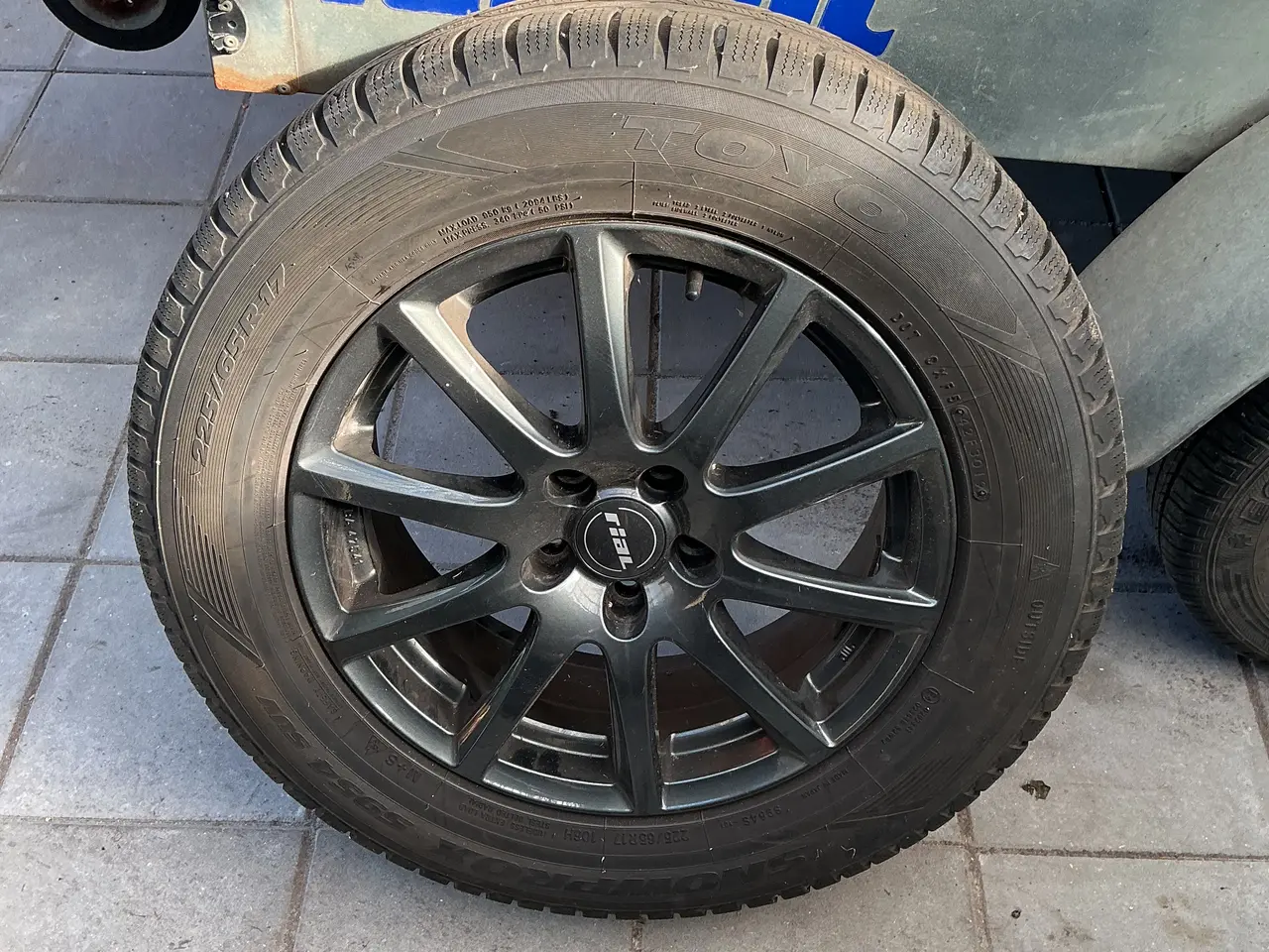 Billede 1 - Nyere vinterdæk Toyo, til Mazda cx5,