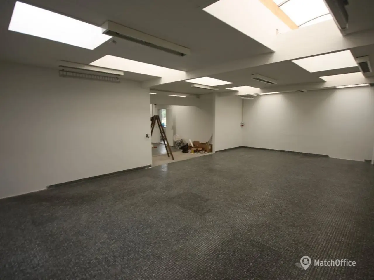 Billede 4 - 179 kvm kontor. klinik. showroom med god synlighed