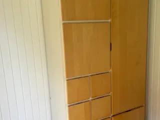 Rykke ikea skab