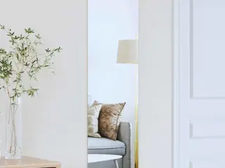Vægspejl rektangulært 30 × 100 cm - rammeløst hærdet glas
