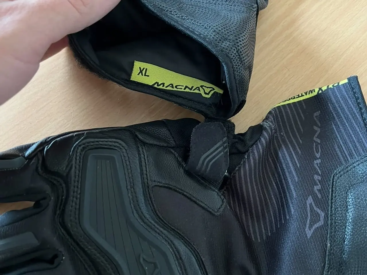 Billede 2 - MC Macna handsker i str XL