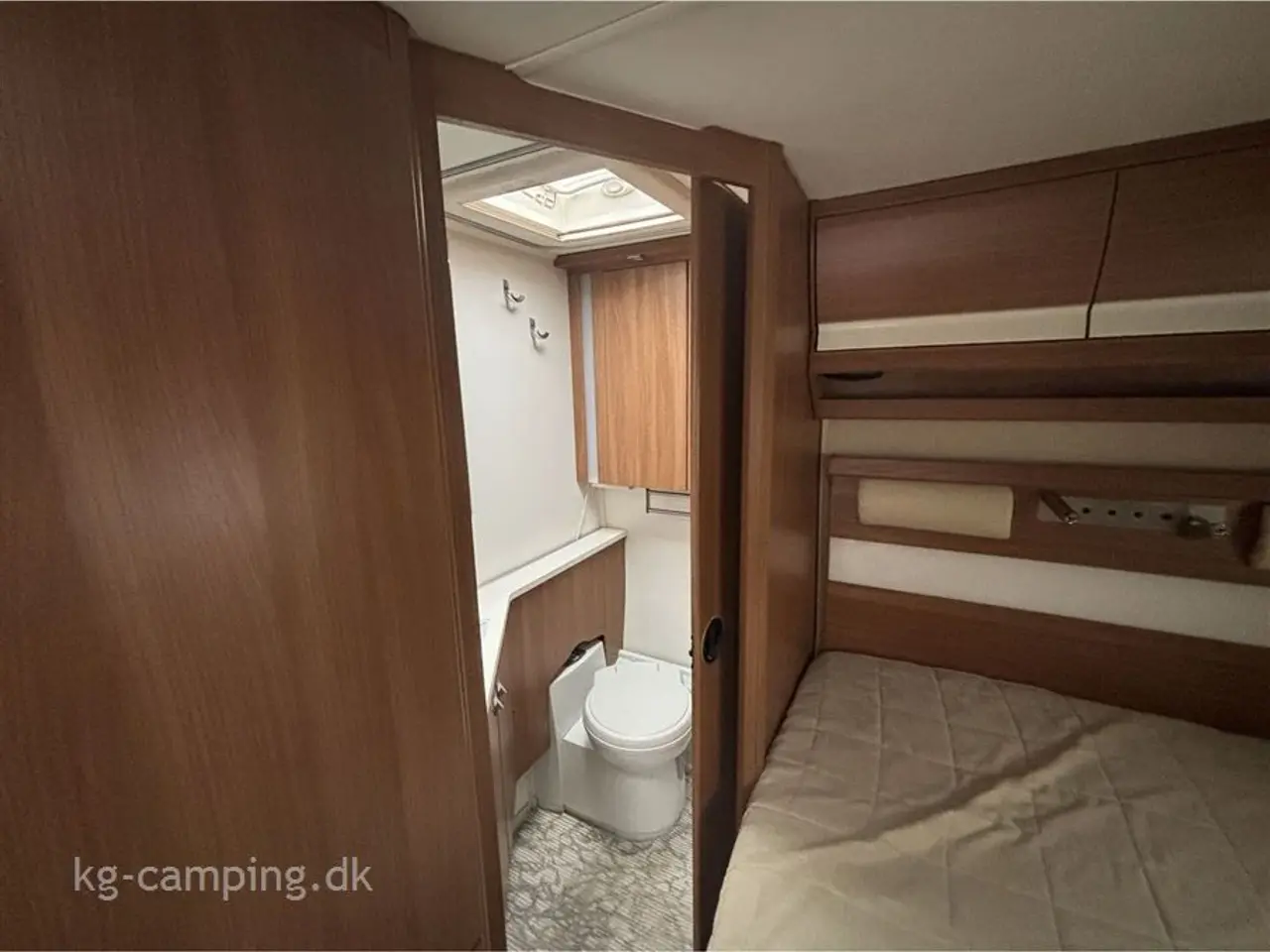 Billede 7 - 2014 - Kabe Royal IMPERIAL 560 XL KS Kabe top model med Markise - Mover - Solcelle - Inverter - Fortelt mm.