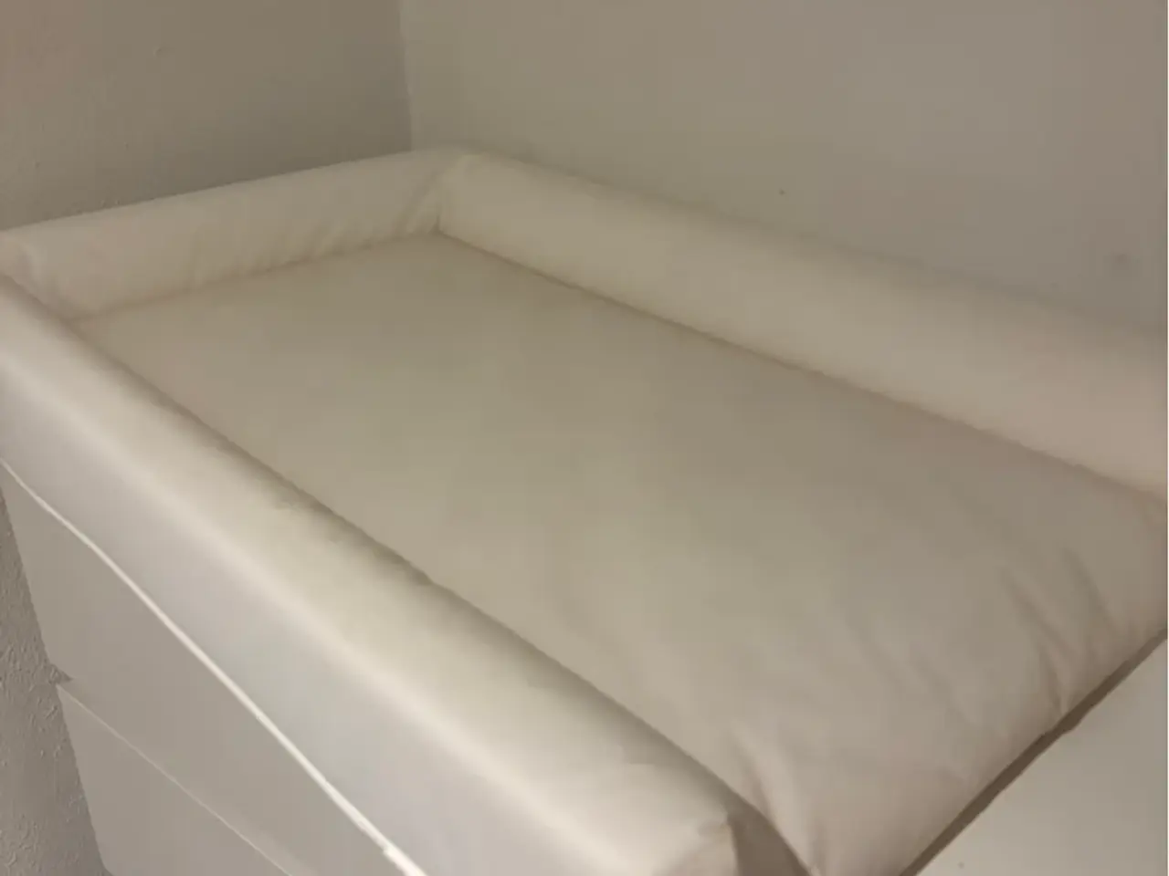 Billede 4 - IKEA VÄDRA puslepude hvid 48x74 cm