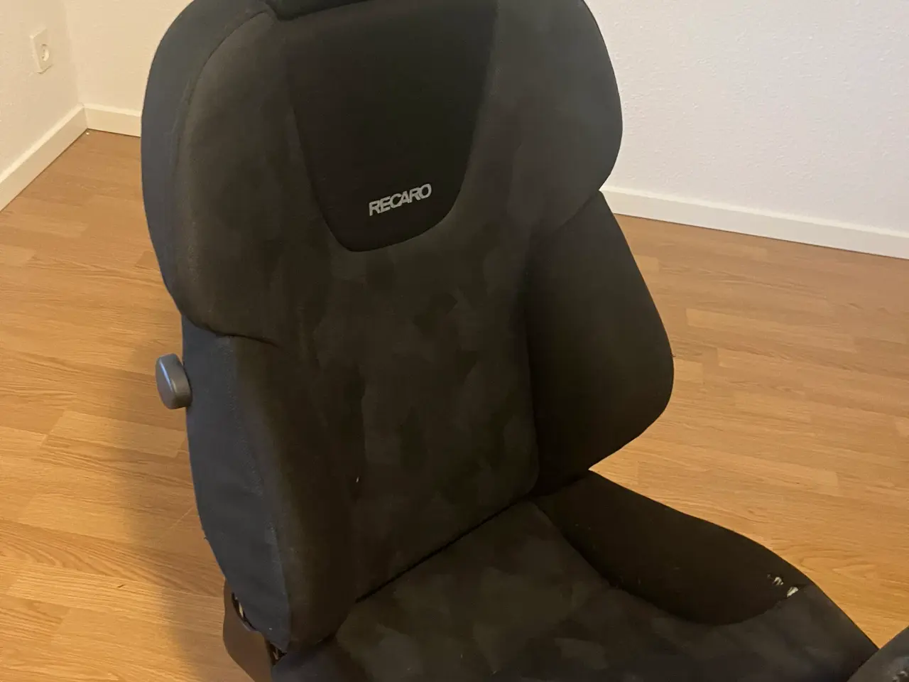 Billede 3 - Gamerstol - specialbygget. Incl. tilbehør