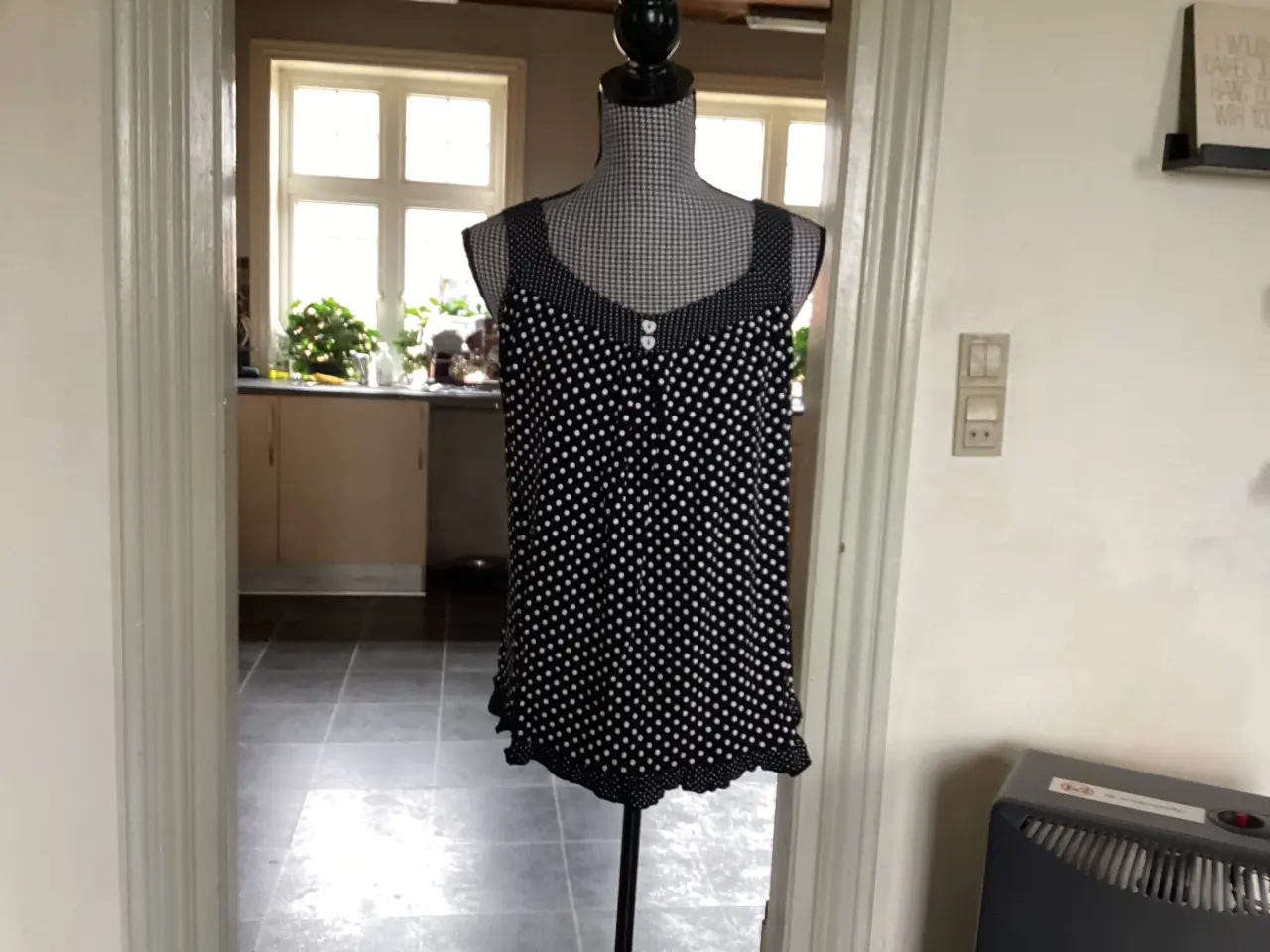 Billede 6 - Dametøj. Str : M- L- XL-44-46-XXL.